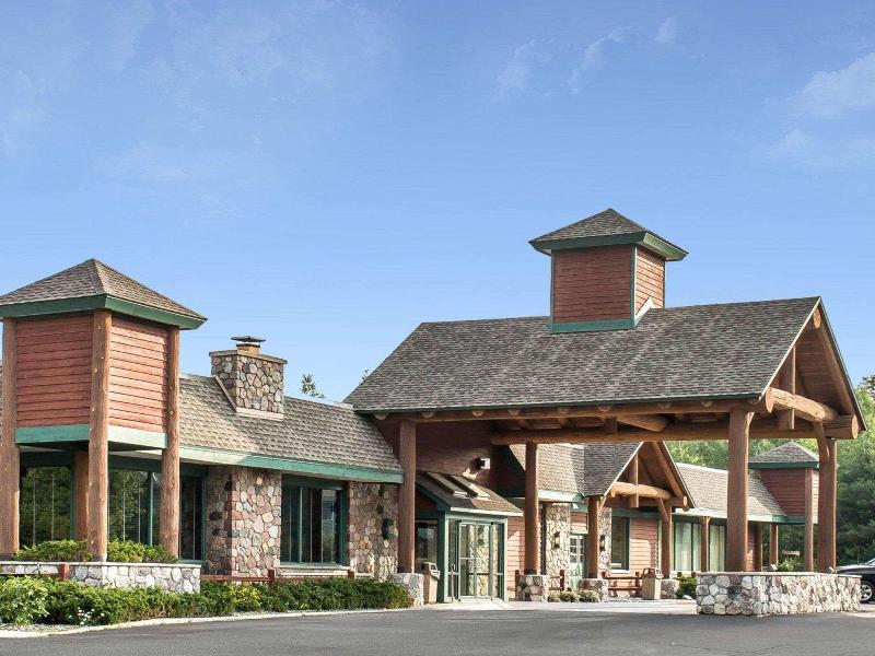 Quality Inn Rhinelander Area image