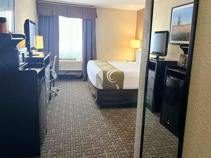 AmericInn by Wyndham Holland MI image