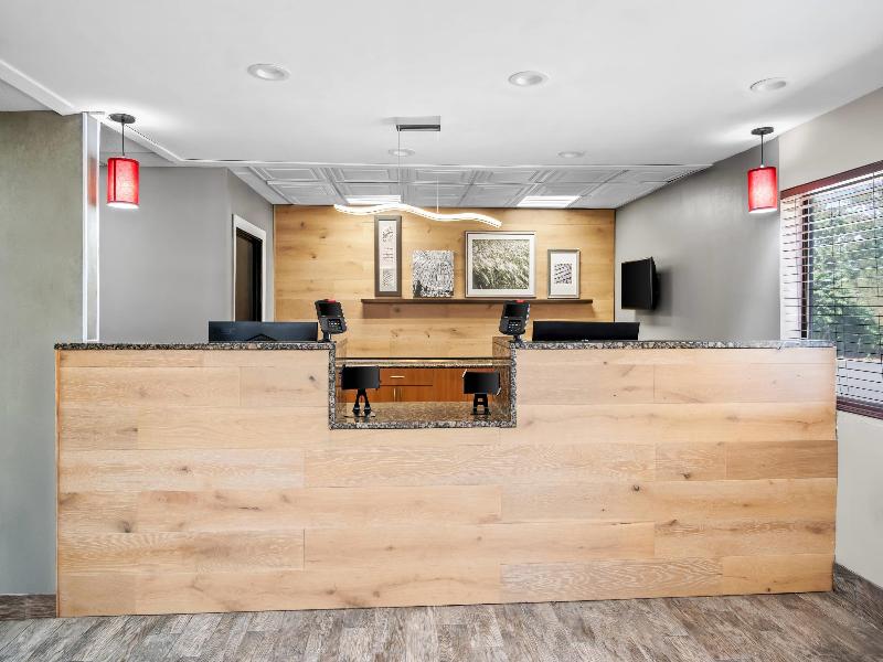 Country Inn & Suites by Radisson, Muskegon, MI