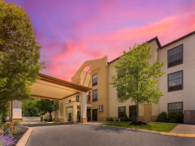Comfort Suites State College near Penn State image
