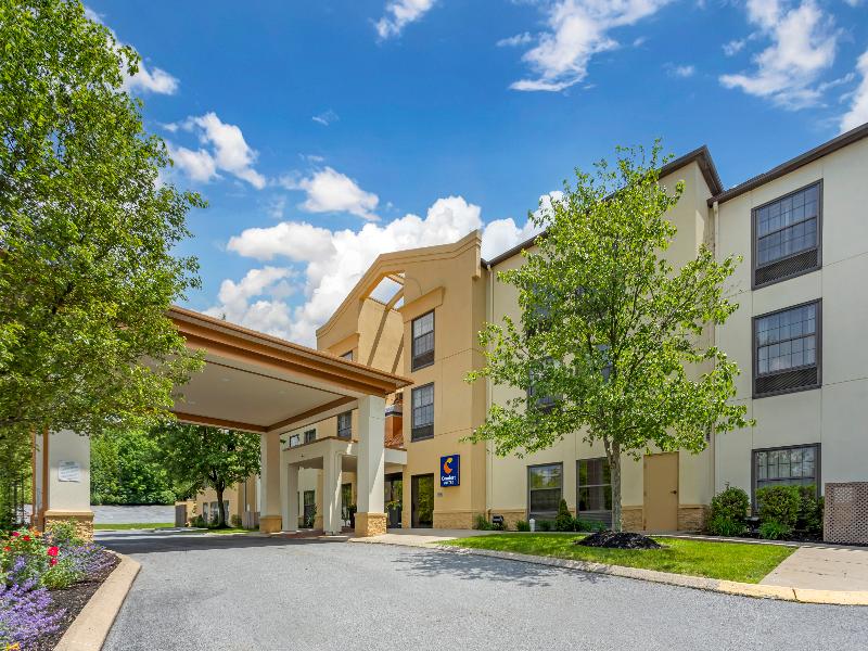Comfort Suites State College near Penn State image