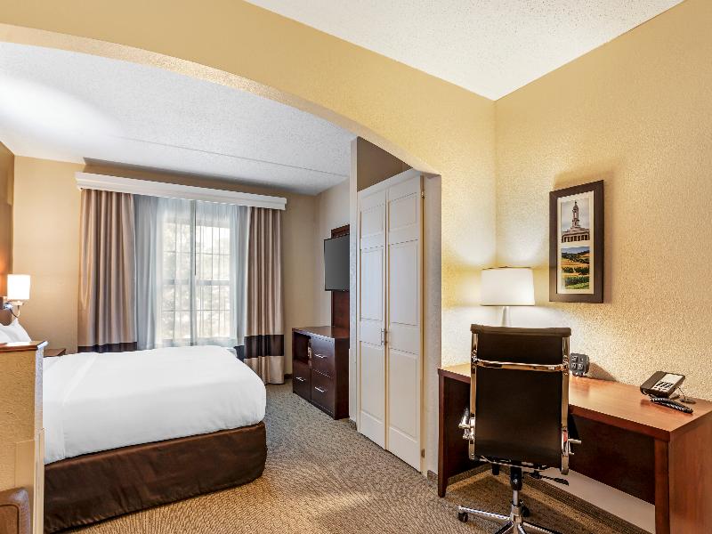 Comfort Suites State College near Penn State image