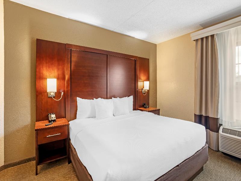 Comfort Suites State College near Penn State image