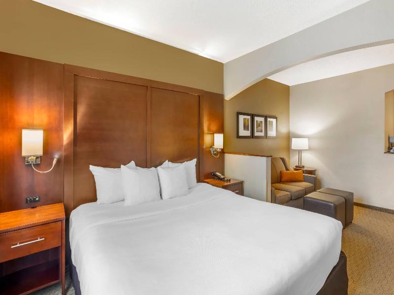 Comfort Suites State College near Penn State image
