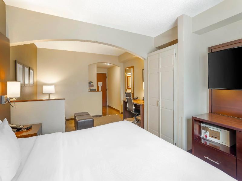 Comfort Suites State College near Penn State image