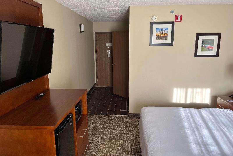 Wingate by Wyndham Clearfield image