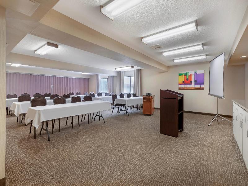 Quality Inn Saint Ignace I-75 image
