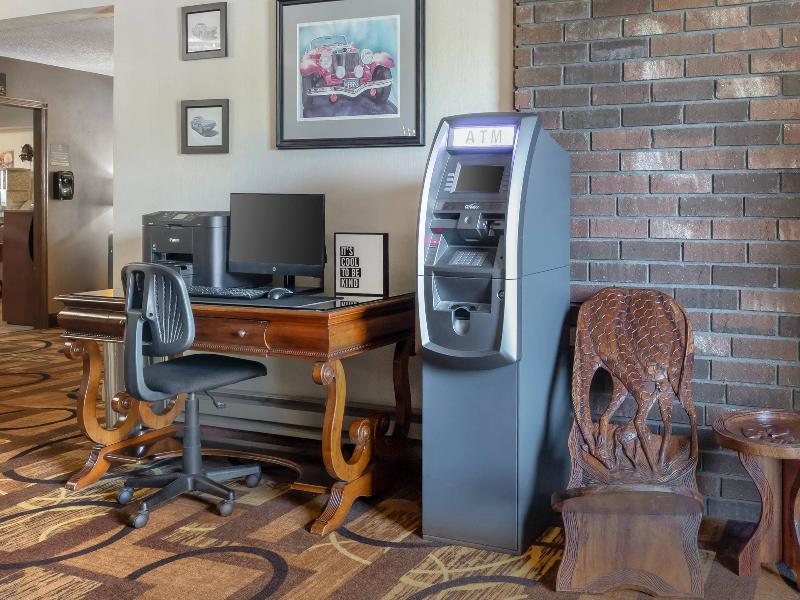 Quality Inn Saint Ignace I-75 image