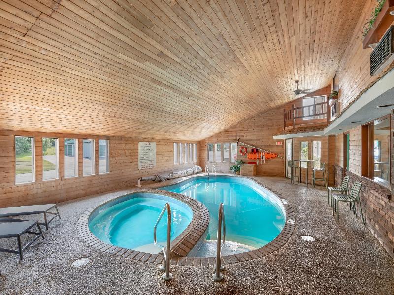 Quality Inn Saint Ignace I-75 image