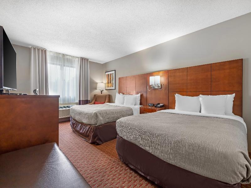 Quality Inn Saint Ignace I-75 image
