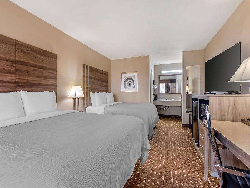Quality Inn Paris image