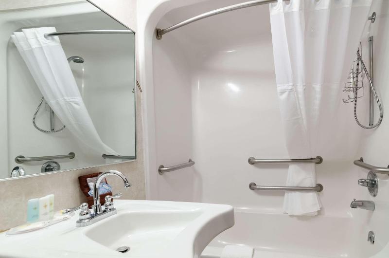 Quality Inn & Suites Colby image