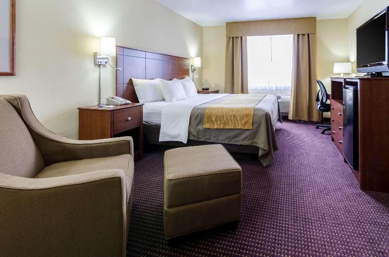 Quality Inn & Suites Colby image