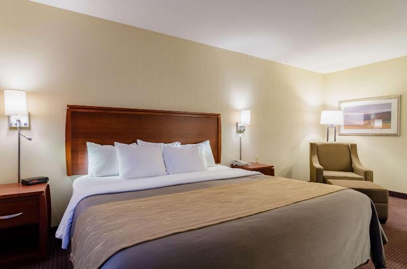 Quality Inn & Suites Colby image