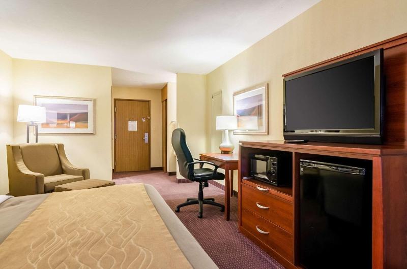 Quality Inn & Suites Colby image