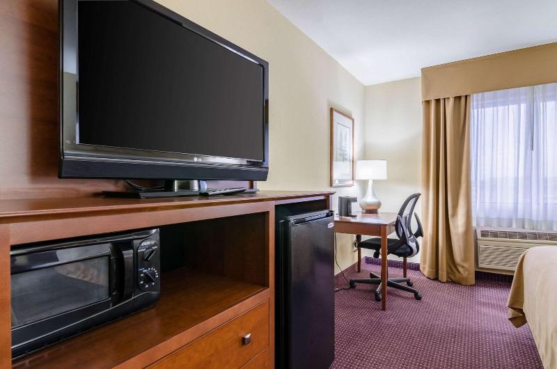 Quality Inn & Suites Colby image