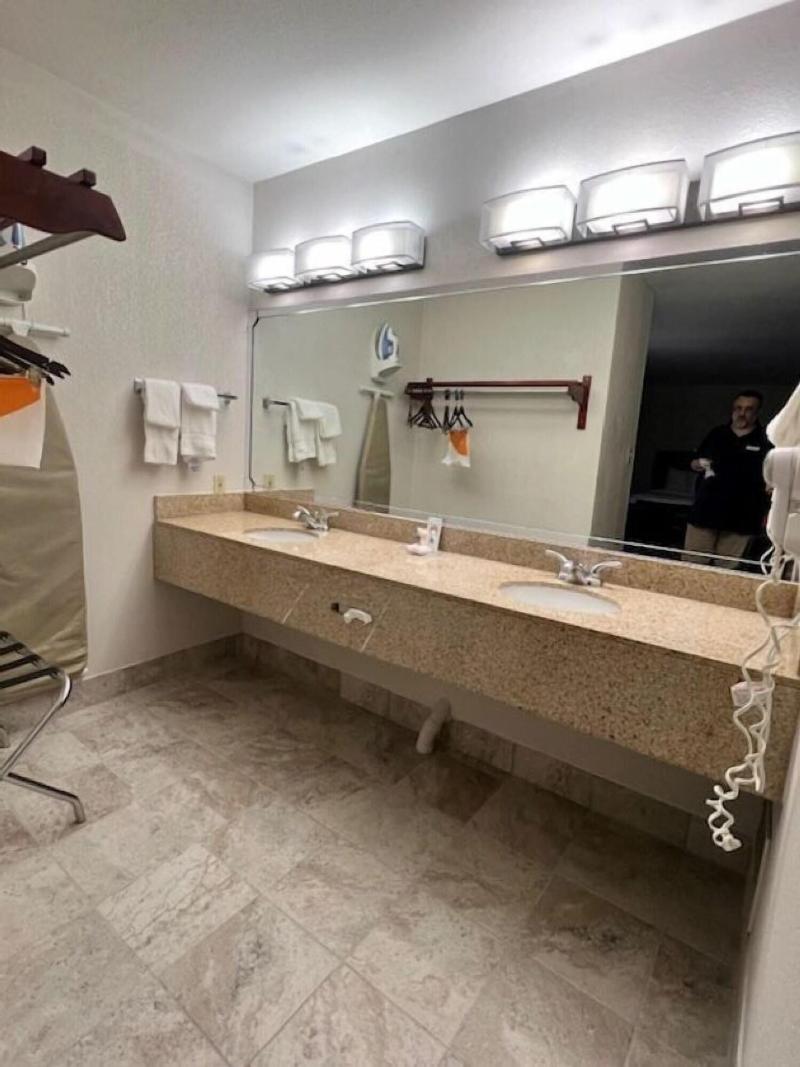 Quality Inn & Suites Colby image