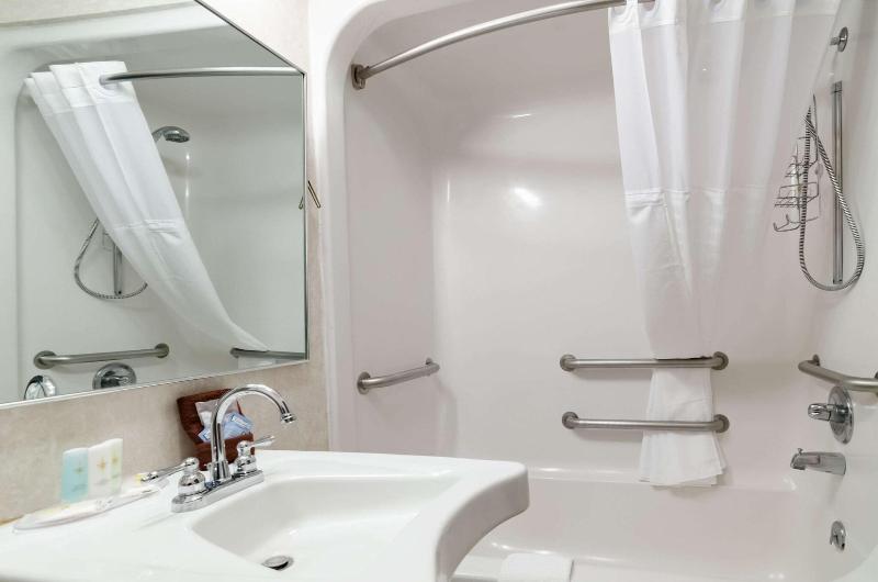 Quality Inn & Suites Colby image