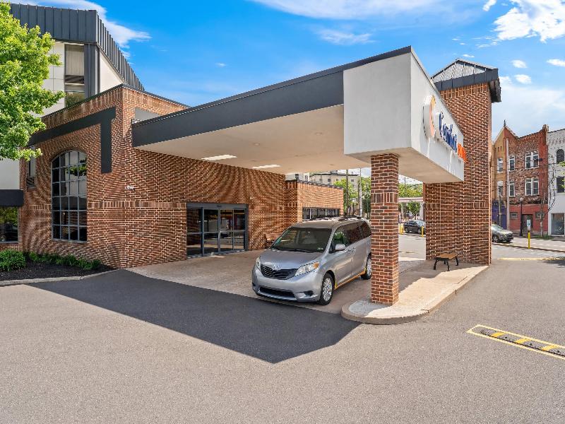 Comfort Suites Bethlehem Near Lehigh University image