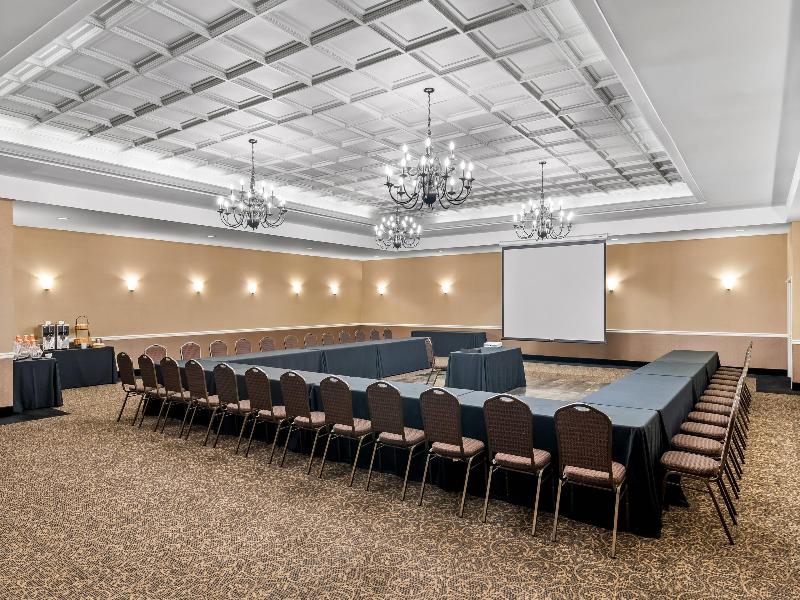 Comfort Suites Bethlehem Near Lehigh University image
