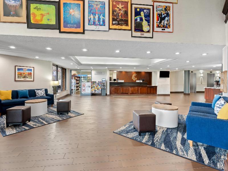 Comfort Suites Bethlehem Near Lehigh University image