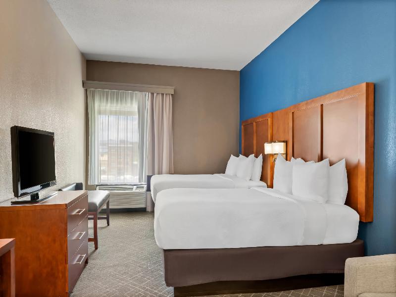 Comfort Suites Bethlehem Near Lehigh University image