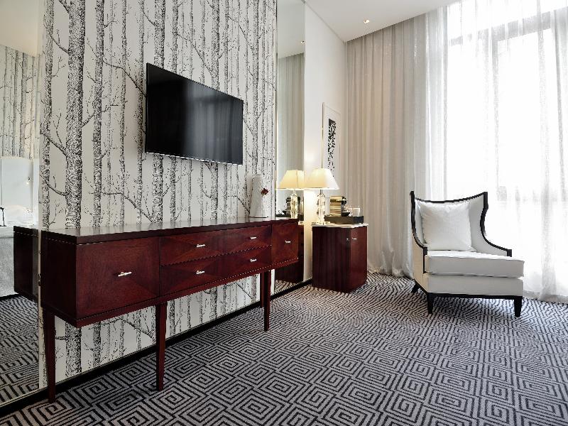 DAVINCI Hotel & Suites on Nelson Mandela Square image