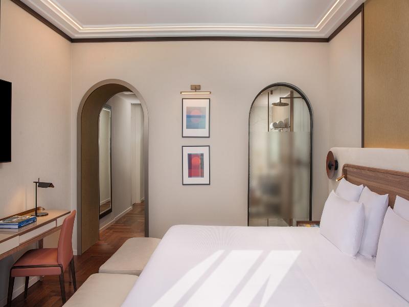 UNA HOTELS Capotaormina image