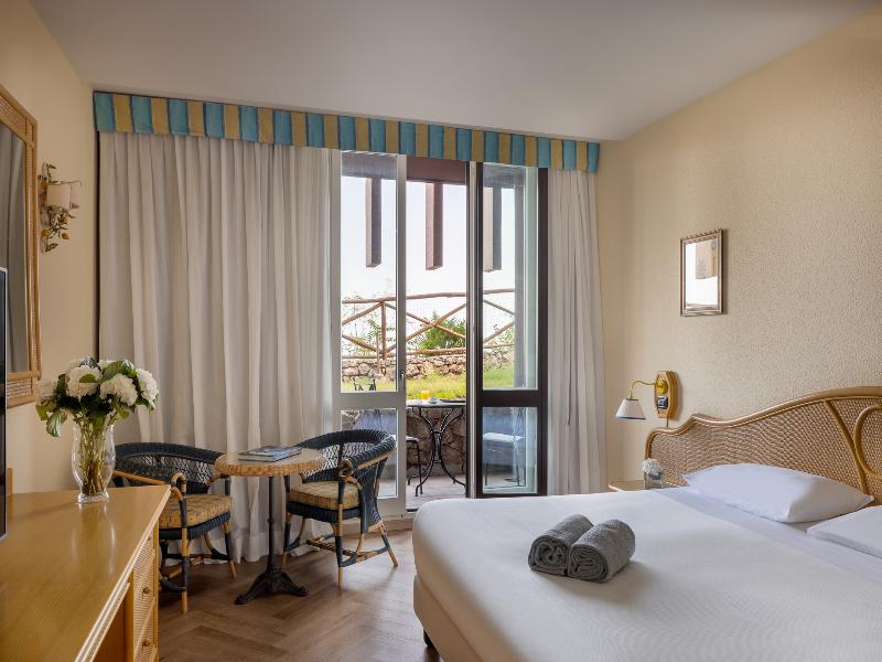 UNA HOTELS Capotaormina image