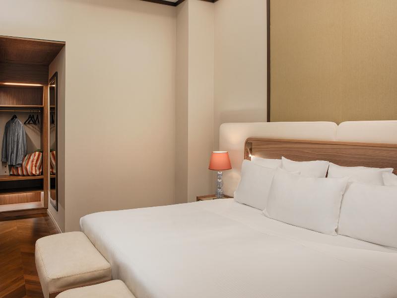 UNA HOTELS Capotaormina image