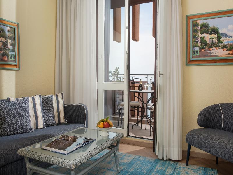 UNA HOTELS Capotaormina image