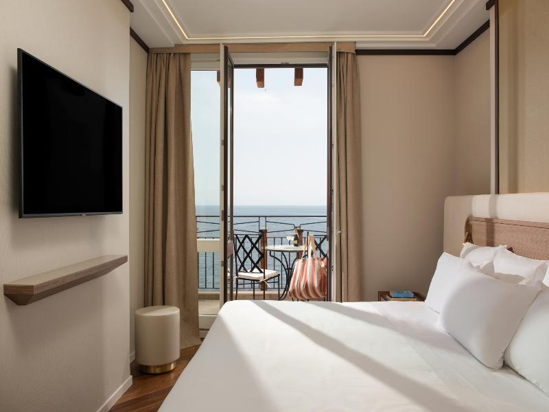 UNA HOTELS Capotaormina image
