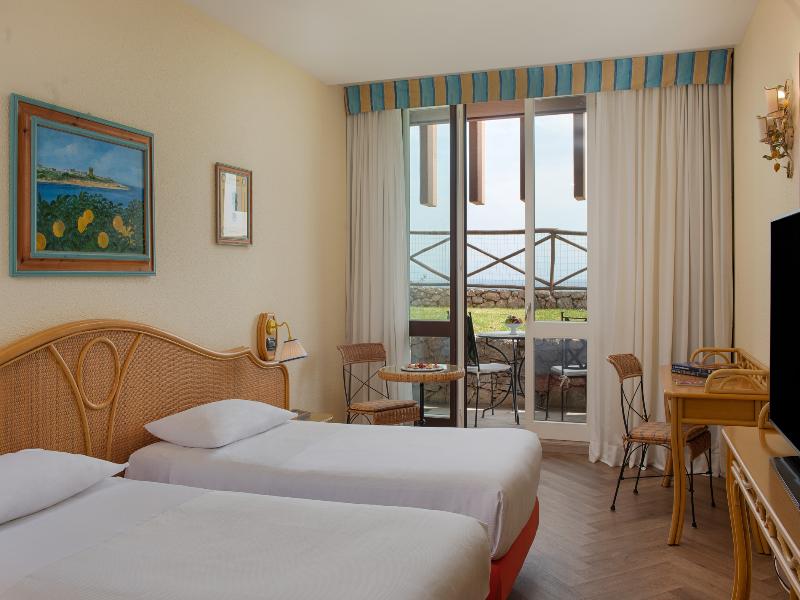 UNA HOTELS Capotaormina image