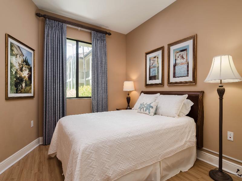 Naples Bay Resort & Marina image