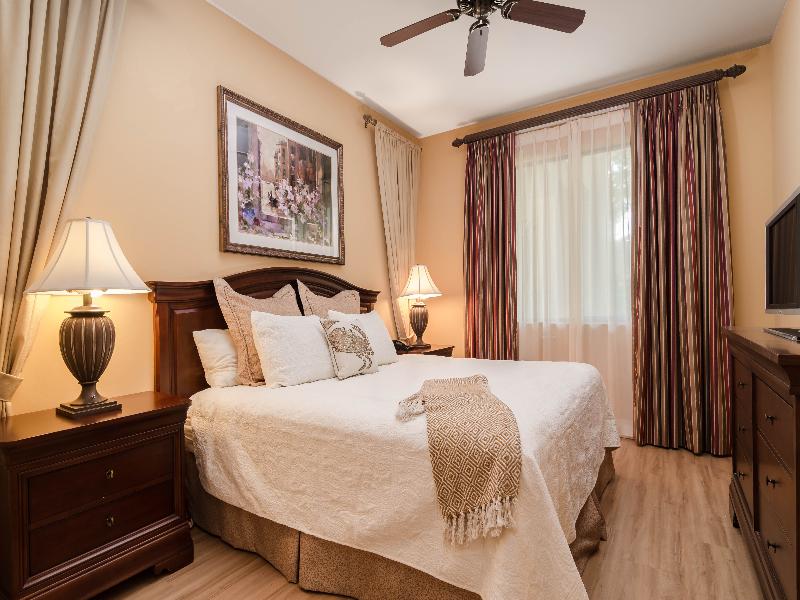 Naples Bay Resort & Marina image
