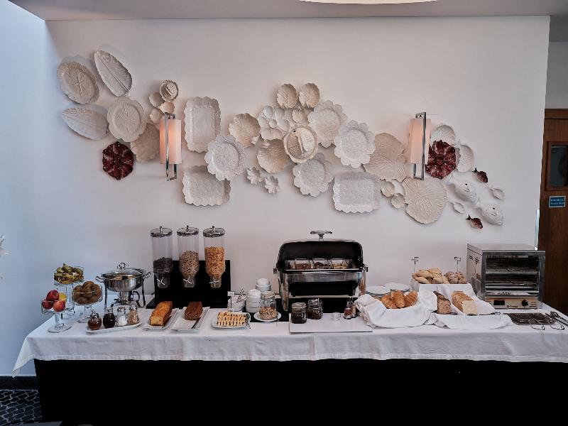 Praia Marina by RIDAN Hotels image