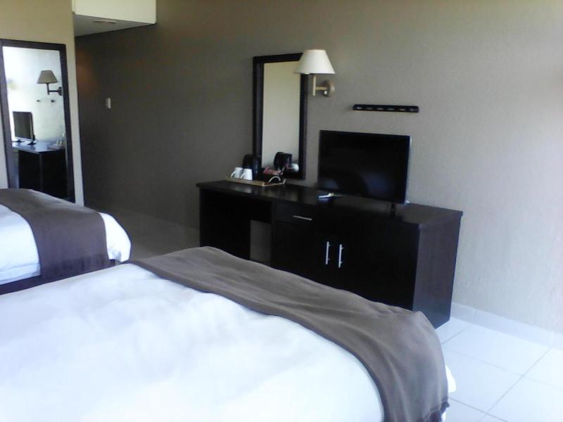 Wilderness Beach Hotel