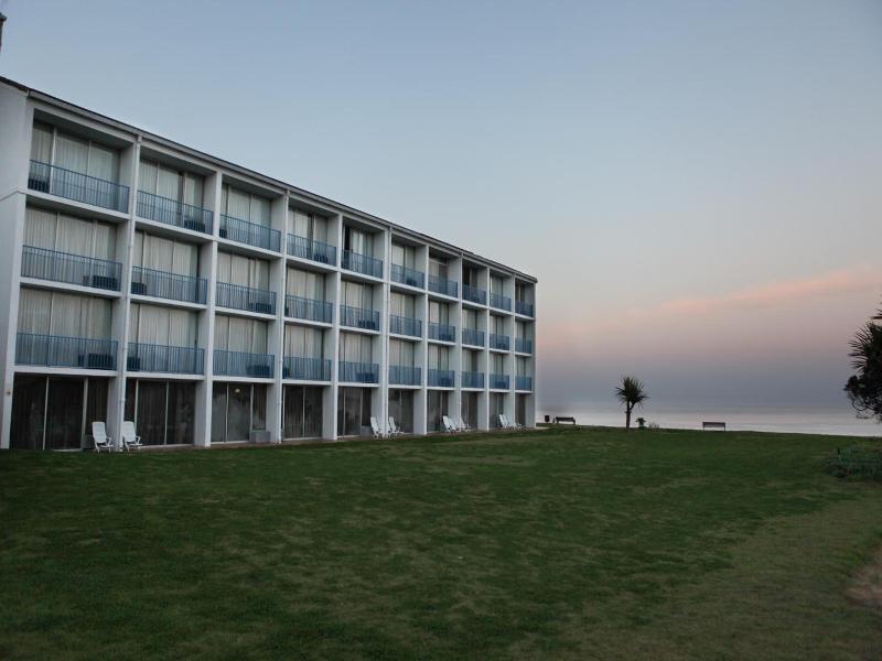 Wilderness Beach Hotel