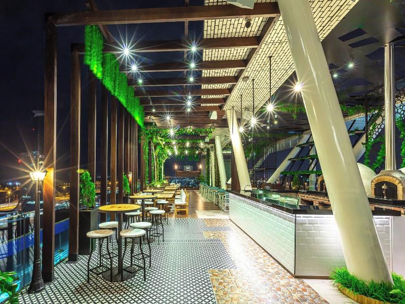Aloft Abu Dhabi image