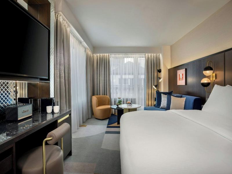 Neues Schloss Hotel Zurich, Autograph Collection image