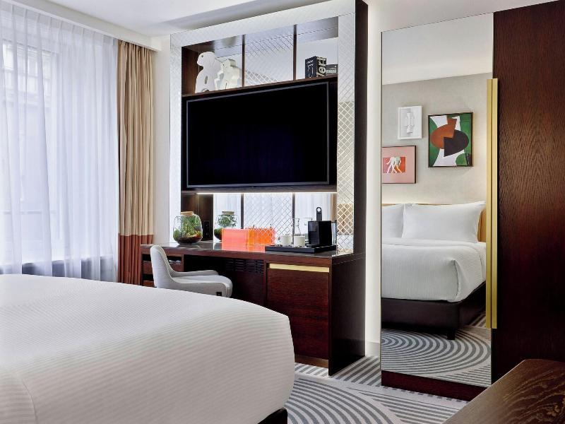 Neues Schloss Hotel Zurich, Autograph Collection image