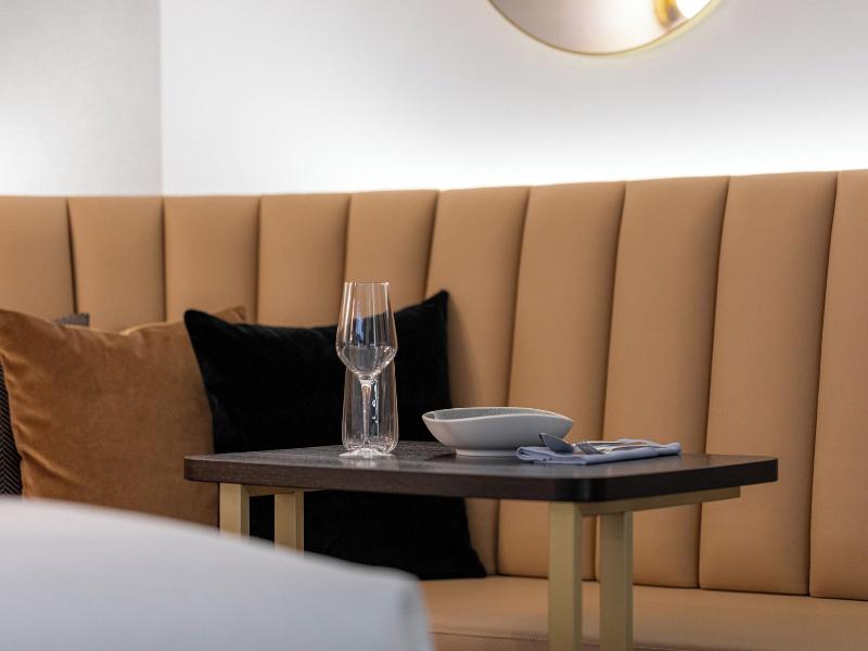 Neues Schloss Hotel Zurich, Autograph Collection image