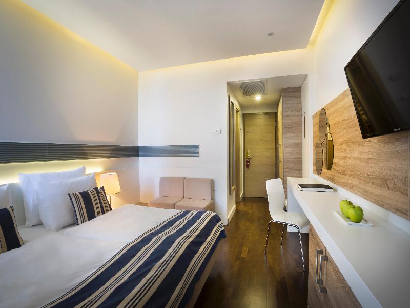 Hotel Admiral image