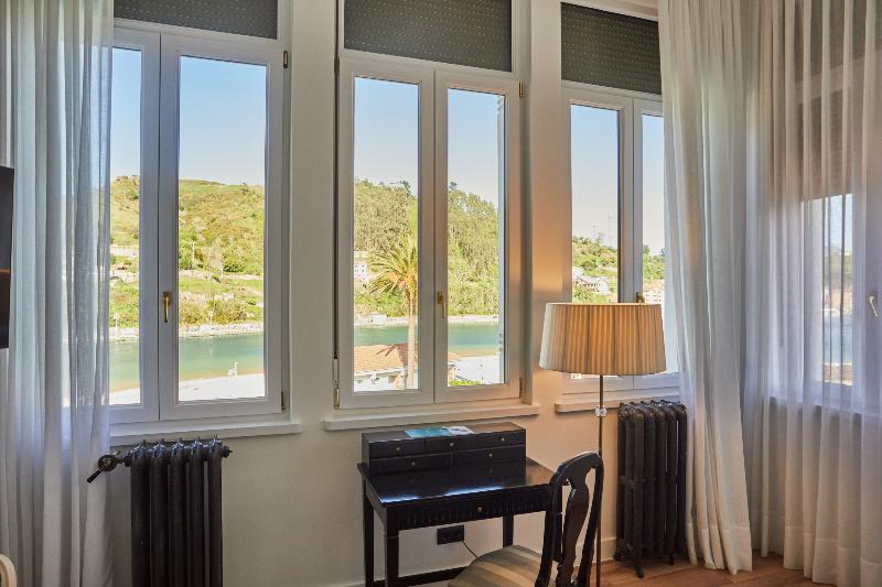 Silken Gran Hotel del Sella image