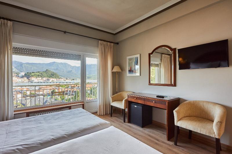 Silken Gran Hotel del Sella image