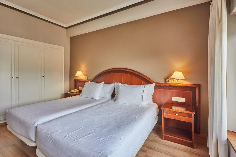 Silken Gran Hotel del Sella image