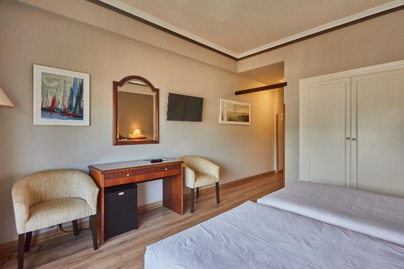 Silken Gran Hotel del Sella image