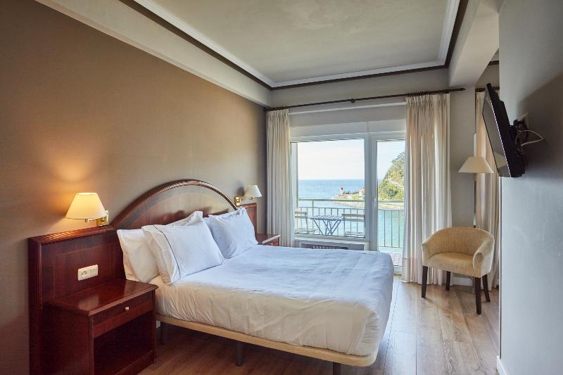Silken Gran Hotel del Sella image