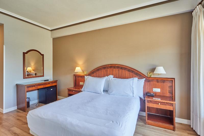 Silken Gran Hotel del Sella image