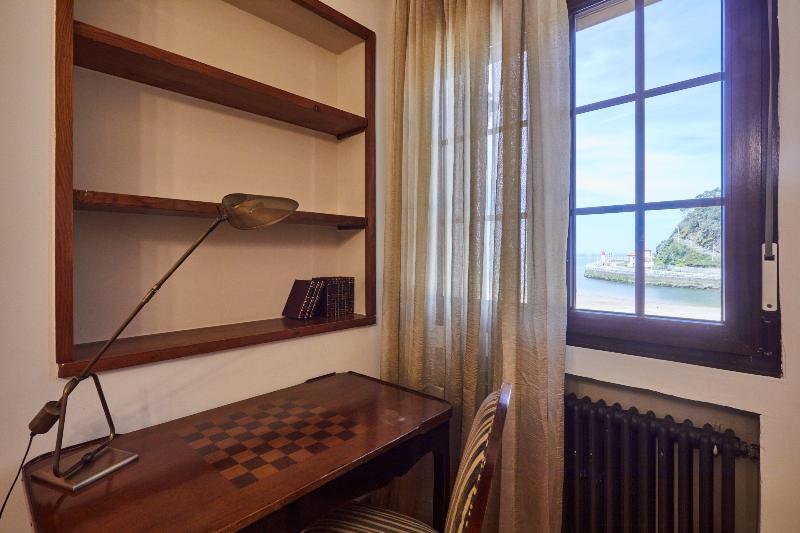 Silken Gran Hotel del Sella image